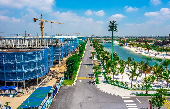 Tiến độ xây dựng các phân khu đang được đẩy nhanh và hàng loạt “tọa độ giao thương” sầm uất sẽ hình thành trong lòng đại đô thị biển