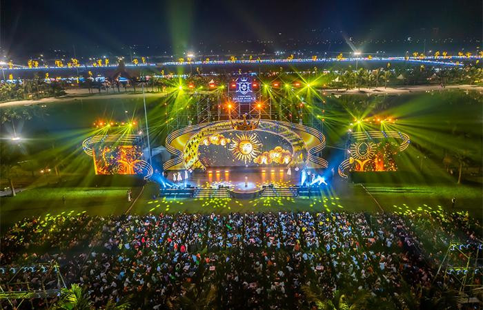 Nhà liền thổ Vinhomes có tiềm năng cho thuê vượt trội vì luôn có các hoạt động giao thương sầm uất và các chương trình văn hóa sôi động hút khách từ khắp nơi đổ về