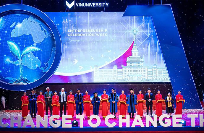 Lễ cắt băng thành lập Trung tâm khởi nghiệp E-Lab tại Trường Đại học VinUni Lễ cắt băng thành lập Trung tâm khởi nghiệp E-Lab tại Trường Đại học VinUni