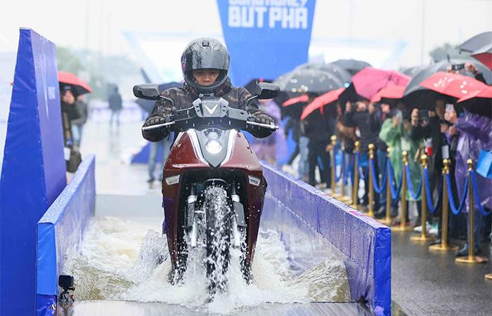 Theon chỉ còn 73 triệu đồng so với mức giá niêm yết ban đầu là 81,1 triệu đồng. Theon chỉ còn 73 triệu đồng so với mức giá niêm yết ban đầu là 81,1 triệu đồng.