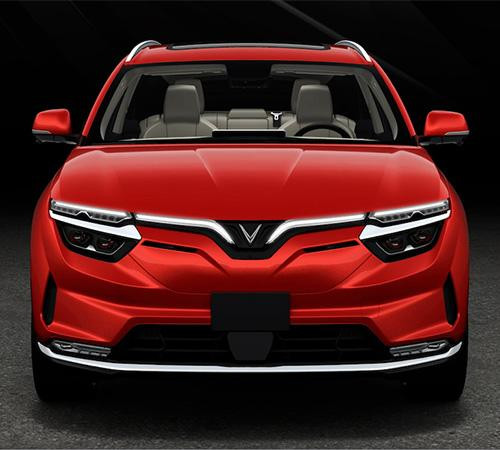 VinFast VF32 được trang bị thêm một số tính năng tự hành cấp độ 4 như tự động thiết lập bản đồ 3 chiều (duy nhất trên thị trường), cho phép tự động tìm chỗ và đỗ xe; triệu hồi xe… cùng khả năng kết nối với hệ thống giao thông và đô thị thông minh.