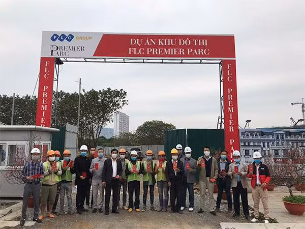 Lãnh đạo Tập đoàn thăm và chúc Tết tại công trường nhiều dự án của FLC trong sáng mùng 1 Tết