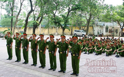 Tổ chức cuộc thi khảo sát về kiểm tra điều lệnh CAND ảnh 16