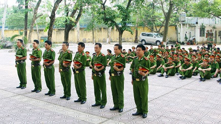 Tổ chức cuộc thi khảo sát về kiểm tra điều lệnh CAND ảnh 15