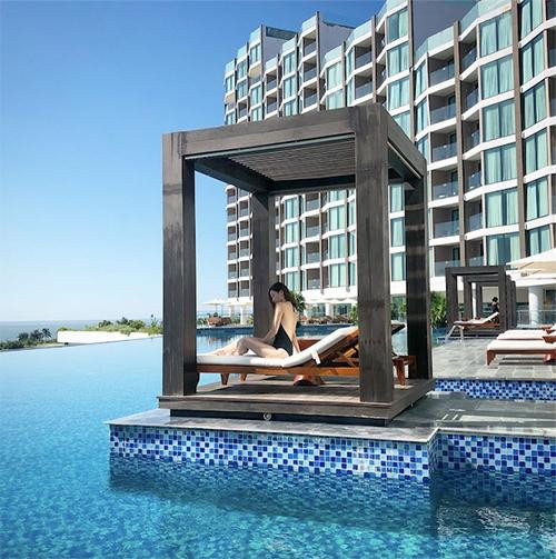 Với hơn 150 bể bơi độc đáo, bạn sẽ có vô số góc check-in đẹp ngất ngây tại FLC Sầm Sơn (Ảnh: tiffanytrinh0990) Với hơn 150 bể bơi độc đáo, bạn sẽ có vô số góc check-in đẹp ngất ngây tại FLC Sầm Sơn (Ảnh: tiffanytrinh0990)