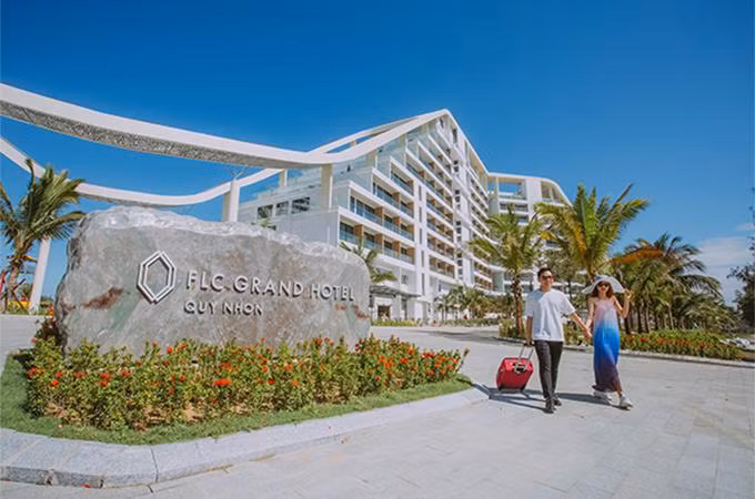 Combo bay Bamboo Airways – nghỉ FLC Quy Nhơn đang được giới thiệu với mức giá vô cùng hấp dẫn Combo bay Bamboo Airways – nghỉ FLC Quy Nhơn đang được giới thiệu với mức giá vô cùng hấp dẫn