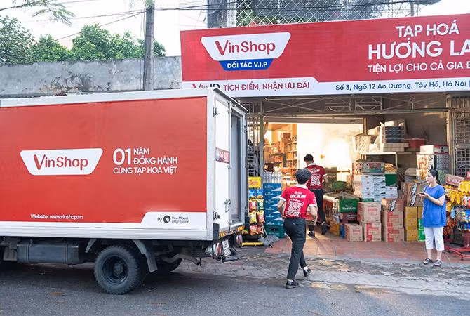 VinShop trở thành công cụ làm giàu của nhiều chủ tạp hóa. VinShop trở thành công cụ làm giàu của nhiều chủ tạp hóa.