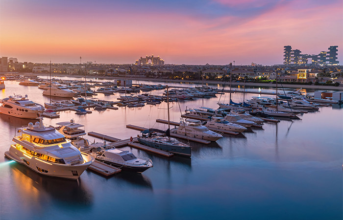 Bên du thuyền của tỷ phú trên đảo Cọ Dubai