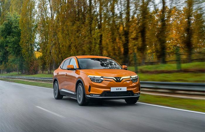 VinFast VF 8 là một trong 3 mẫu xe bán chạy nhất thị trường Việt Nam trong tháng 12/2022. VinFast VF 8 là một trong 3 mẫu xe bán chạy nhất thị trường Việt Nam trong tháng 12/2022.