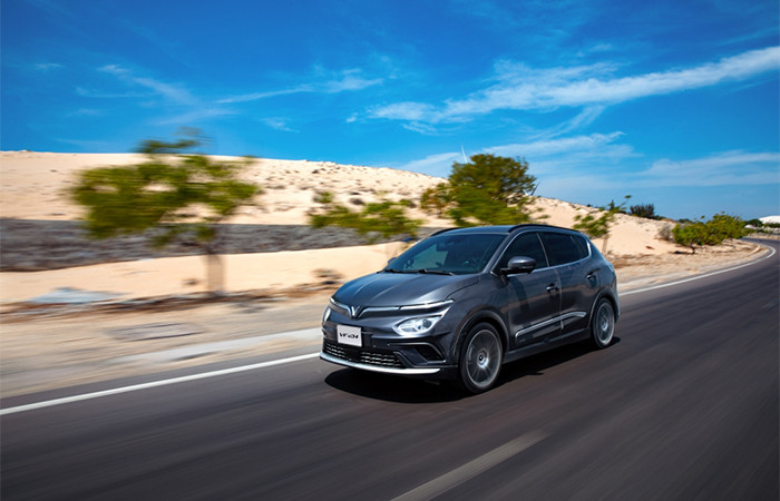 VinFast VF e34 là mẫu ô tô điện thông minh đầu tiên của Việt Nam. VinFast VF e34 là mẫu ô tô điện thông minh đầu tiên của Việt Nam.