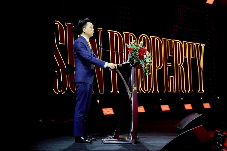 Đại diện Tập đoàn Sun Group phát biểu tại sự kiện (Ảnh: Ánh Dương)