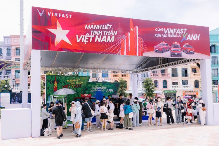 Đu idol tại Ocean City, khán giả có cơ hội rinh quà “siêu to khổng lồ” từ VinFast