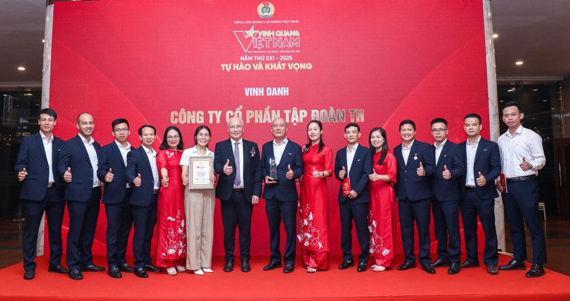 Đại diện lãnh đạo và cán bộ nhân viên Tập đoàn TH tại chương trình Vinh quang Việt Nam 2025