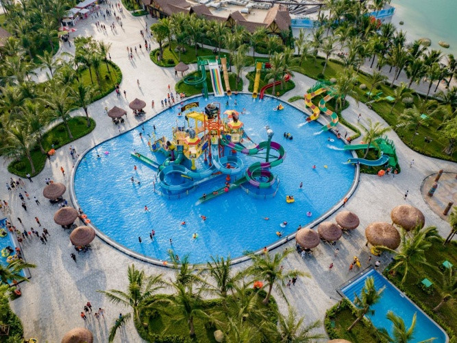 Những đường trượt đầy thử thách và phấn khích tại Vịnh trượt nước Aqua Bay Những đường trượt đầy thử thách và phấn khích tại Vịnh trượt nước Aqua Bay