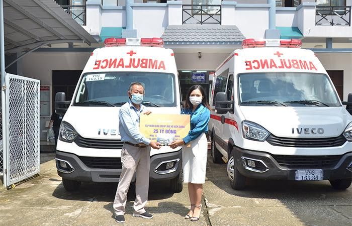 Sở Y tế Kiên Giang đã phân bổ 3 xe cứu thương do Sun Group tài trợ về cho huyện Vĩnh Thuận, Gò Quao và TP Hà Tiên
