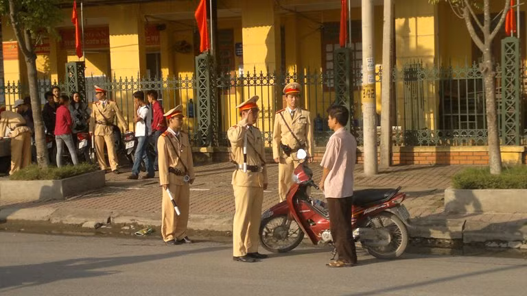 Vì sự an toàn của nhân dân trên mỗi cung đường. ảnh 1