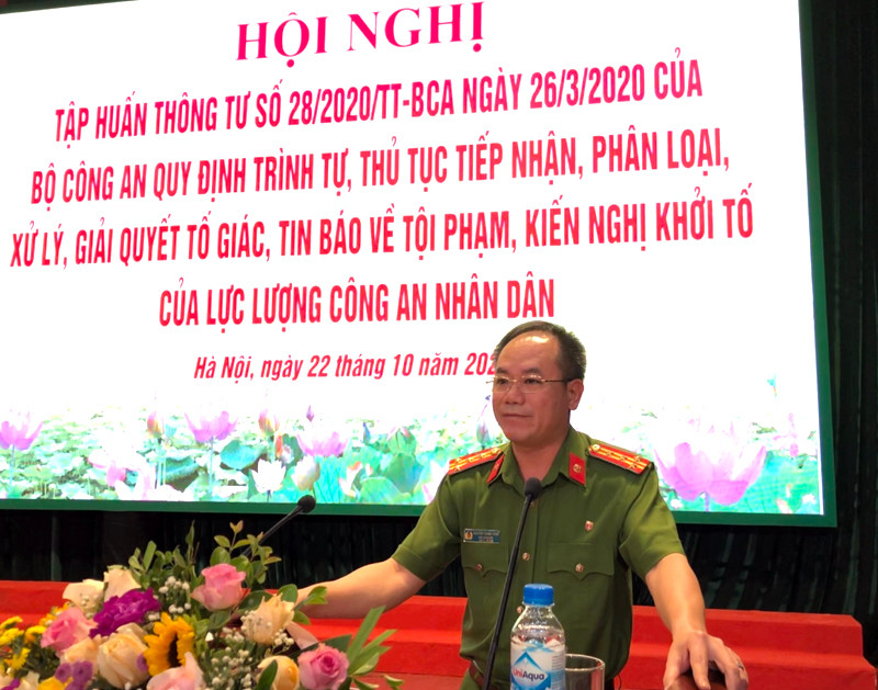Đại tá Nguyễn Thanh Tùng – Phó Giám đốc CATP Hà Nội phát biểu khai mạc hội nghị Đại tá Nguyễn Thanh Tùng – Phó Giám đốc CATP Hà Nội phát biểu khai mạc hội nghị