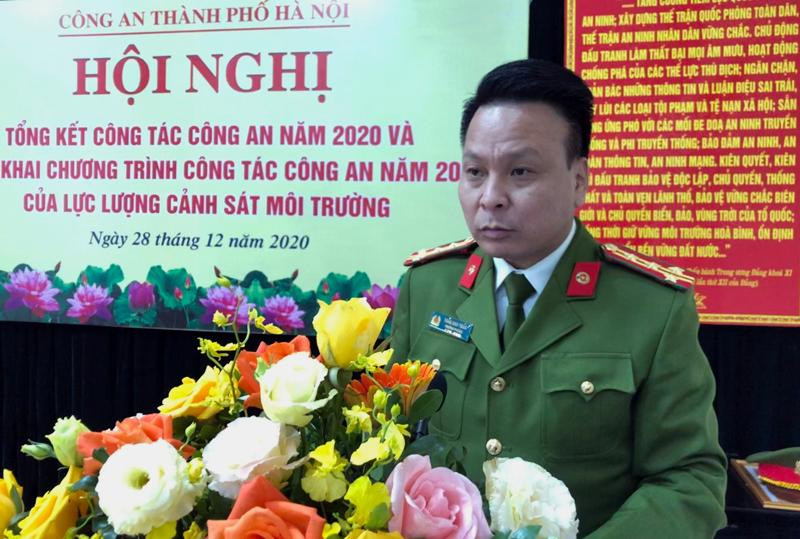 Đại tá Trần Anh Tuấn, Trưởng Phòng Cảnh sát môi trường CATP Hà Nội tiếp thu ý kiến chỉ đạo của đồng chí Phó Giám đốc CATP Đại tá Trần Anh Tuấn, Trưởng Phòng Cảnh sát môi trường CATP Hà Nội tiếp thu ý kiến chỉ đạo của đồng chí Phó Giám đốc CATP