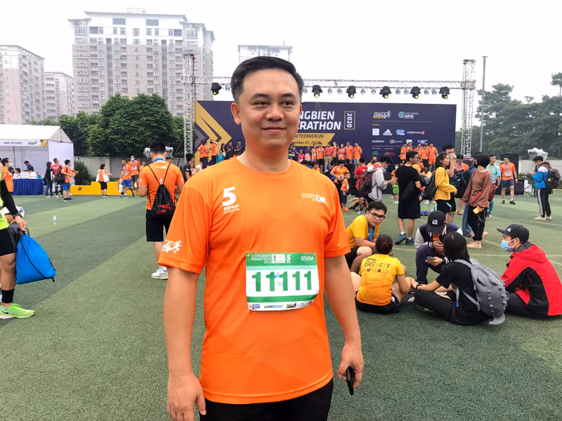 Giải chạy không chỉ thu hút các VĐV chuyên nghiệp mà ngay cả cán bộ công chức đam mê môn điền kinh này cũng tham gia thường xuyên