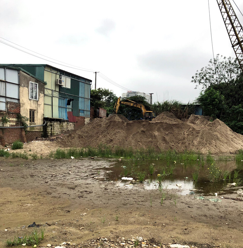 Những bến bãi VLXD gần nhà dân gây mất vệ sinh môi trường đã bị CAQ Hai Bà Trưng 'xóa' Những bến bãi VLXD gần nhà dân gây mất vệ sinh môi trường đã bị CAQ Hai Bà Trưng 'xóa'