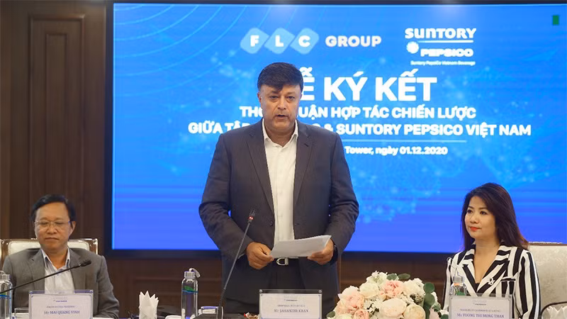 Ông Jahanzeb Khan, Tổng giám đốc Suntory PepsiCo Vietnam phát biểu tại sự kiện Ông Jahanzeb Khan, Tổng giám đốc Suntory PepsiCo Vietnam phát biểu tại sự kiện