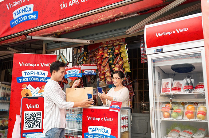 Chủ tạp hóa có thể kiếm thêm đến chục triệu đồng nhờ cắt giảm các khâu trung gian khi nhập hàng. Chủ tạp hóa có thể kiếm thêm đến chục triệu đồng nhờ cắt giảm các khâu trung gian khi nhập hàng.