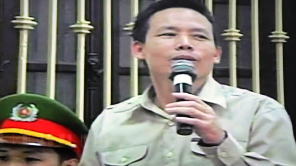 Bị hại Đoàn Văn Vươn xin giảm nhẹ hình phạt cho bị cáo Nguyễn Văn Khanh ảnh 2