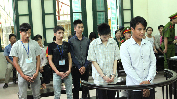 Đến nhà bạn gái chơi, hai thanh niên bị đâm thủng bụng, thấu tim tử vong ảnh 1