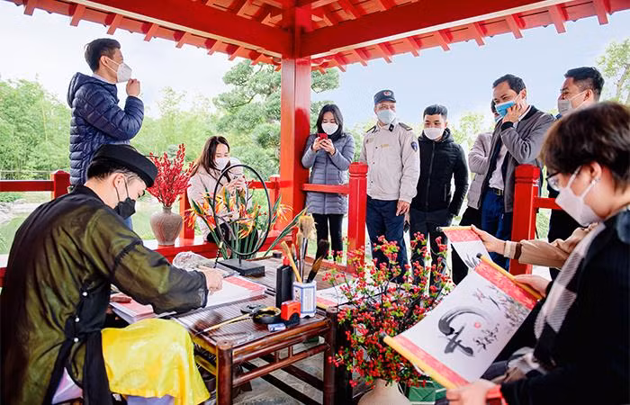 Chương trình “Phong vị Xuân Á châu” giúp cư dân có cơ hội trải nghiệm, tìm hiểu phong tục truyền thống Việt Nam trong dịp đầu xuân, năm mới