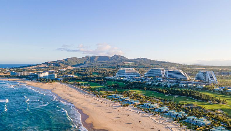 FLC Hotels &amp; Resorts chuẩn bị sẵn sàng để đón khách du lịch trong mùa cao điểm hè 2022.