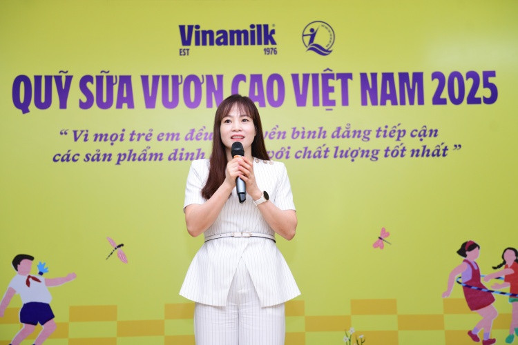Bà Nguyễn Thị Hiền – Phó Giám đốc Quỹ Bảo trợ trẻ em Việt Nam (Ảnh: Nam Anh)