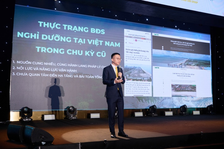 Đại diện Sun Group giới thiệu về dự án Thành phố Vịnh trung tâm Xanh Island (Ảnh: Sun Group)