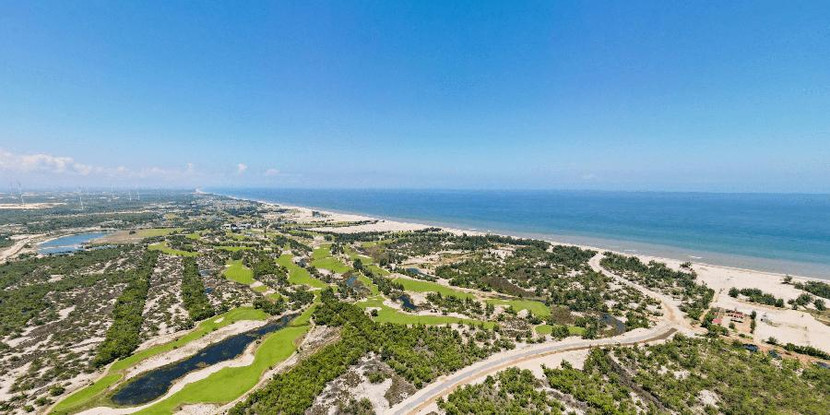 Việt Nam sở hữu đường bờ biển dài với tiềm năng phát triển du lịch biển hàng đầu thế giới. Việt Nam sở hữu đường bờ biển dài với tiềm năng phát triển du lịch biển hàng đầu thế giới.