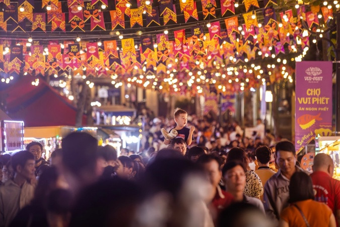 Mô hình chợ đêm VuiFest đã đem đến sự sôi động cho Phú Quốc nay đã có mặt tại Hạ Long