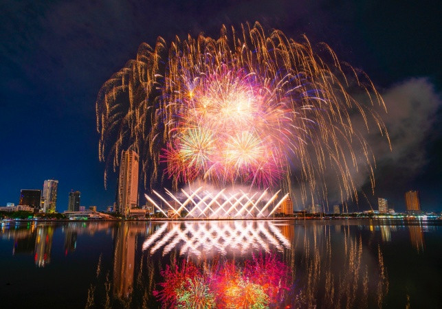 Lễ hội pháo hoa quốc tế Đà Nẵng – DIFF 2024 tạo cơn sốt cho du lịch Đà Nẵng