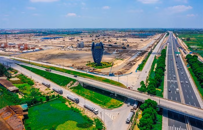 Vinhomes Ocean Park 2 – The Empire nằm giữa khu vực có hạ tầng giao thông hoàn thiện tạo sự liên thông thị trường với cả khu vực kinh tế trọng điểm phía Bắc