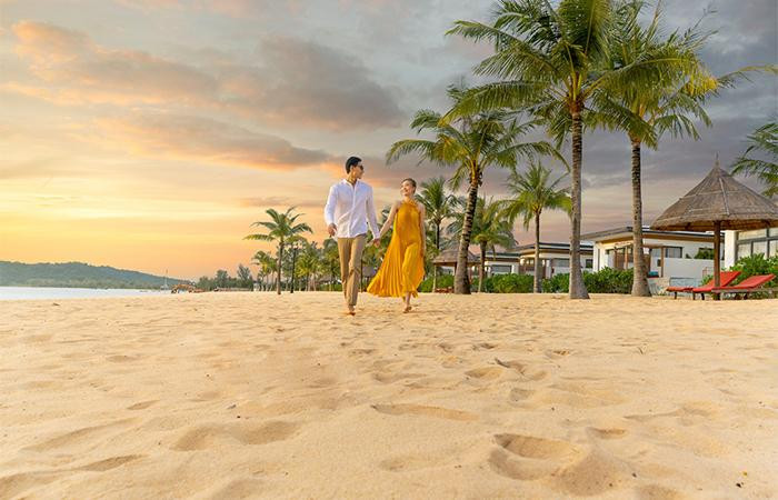 Con người thân thiện và khung cảnh thư giãn là những yếu tố chính mang đến một cuộc sống an yên, hạnh phúc. Con người thân thiện và khung cảnh thư giãn là những yếu tố chính mang đến một cuộc sống an yên, hạnh phúc.