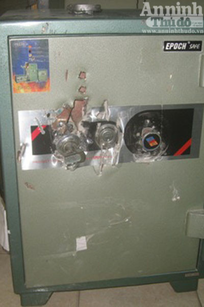 Dậu bị bắt theo quyết định truy nã đặc biệt