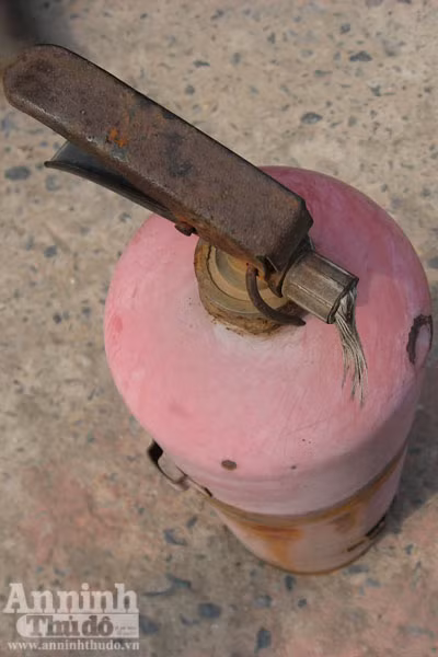 ... khi mà Giấy phép vận chuyển rách nát, bình chữa cháy hư hỏng