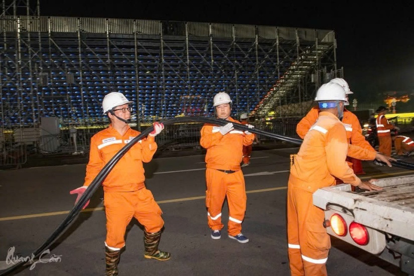 Chính họ đã và đang góp phần làm nên thành công của chuỗi sự kiện bằng sự tận tụy và trách nhiệm