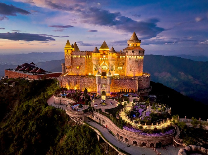 Lâu đài Mặt trăng tại Bà Nà Hills