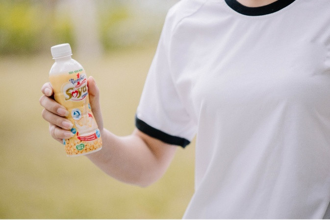 Phiên bản chai mới của Number 1 Soya Canxi mang đến sự tiện dụng cho người dùng