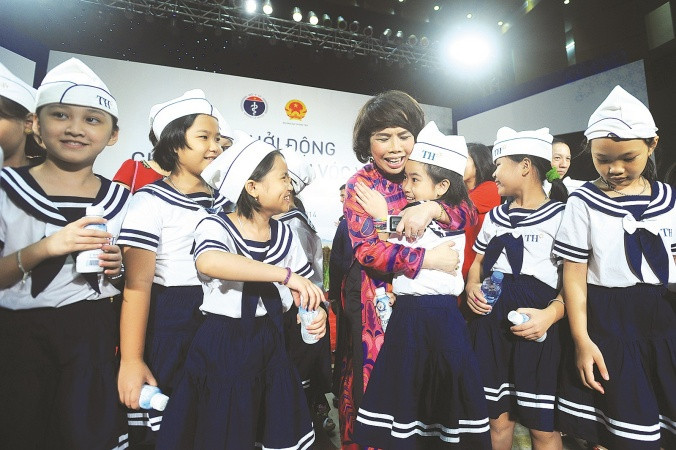 15 năm qua, Tập đoàn TH không ngừng thực hiện các hoạt động nhằm mục tiêu nâng cao tầm vóc Việt. 15 năm qua, Tập đoàn TH không ngừng thực hiện các hoạt động nhằm mục tiêu nâng cao tầm vóc Việt.