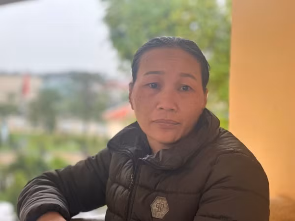 Chị Ngô Thị Hòa cũng chịu cảnh mẹ góa con côi từ sớm Chị Ngô Thị Hòa cũng chịu cảnh mẹ góa con côi từ sớm