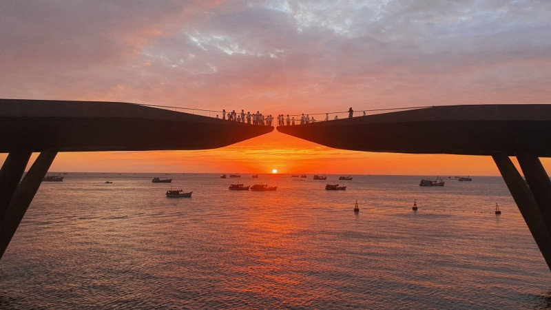 Cầu Hôn gây sốt khi vừa ra mắt Cầu Hôn gây sốt khi vừa ra mắt