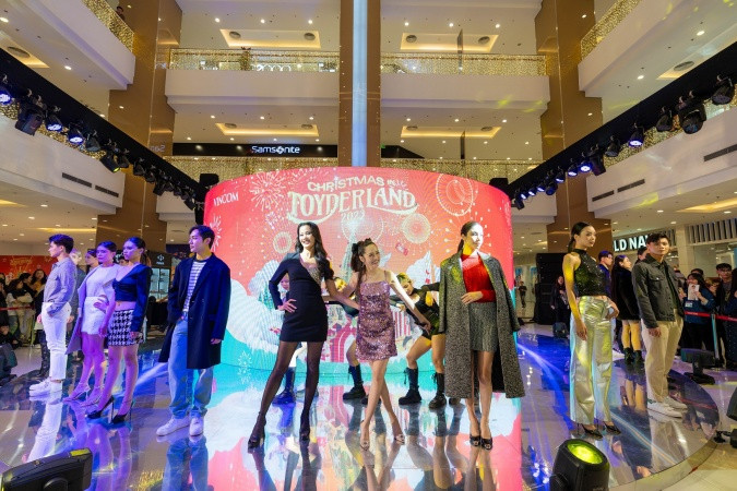 Chương trình nghệ thuật City of Fiesta - Christmas Times quy tụ các nghệ sĩ hàng đầu Chương trình nghệ thuật City of Fiesta - Christmas Times quy tụ các nghệ sĩ hàng đầu