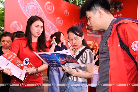 Đại học Bách Khoa Hà Nội công bố điểm chuẩn, cao nhất trên 29 điểm