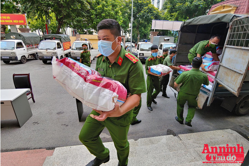 Chương trình của Tuổi trẻ Công an Thủ đô nhận được sự ủng hộ tích cực của nhiều cá nhân, doanh nghiệp Chương trình của Tuổi trẻ Công an Thủ đô nhận được sự ủng hộ tích cực của nhiều cá nhân, doanh nghiệp
