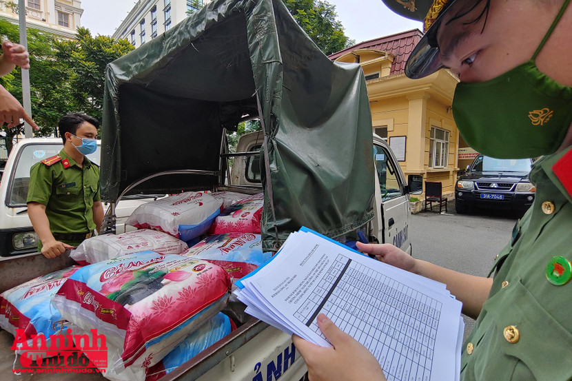 Các trường hợp lao động khó khăn, sinh viên mắc kẹt tại Thủ đô được công an các phường xã rà soát lên danh sách cụ thể Các trường hợp lao động khó khăn, sinh viên mắc kẹt tại Thủ đô được công an các phường xã rà soát lên danh sách cụ thể