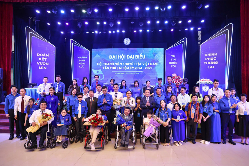 Hội nghị đã hiệp thương cử 14 đồng chí tham gia Ban Thường vụ Hội khóa I